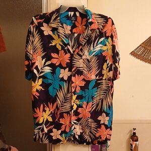 George Multicolor Floral Shortsleeve Shirt. Mens Sz.L‎